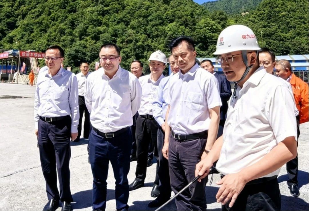 省政府工作组与蜀道集团 “双督查”汛期安全生产工作 图片1.jpg